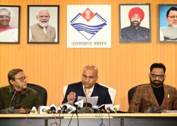 आई0आई0टी0 रूड़की द्वारा जोशीमठ में किया जा रहा भू-तकनीकी अध्ययन..