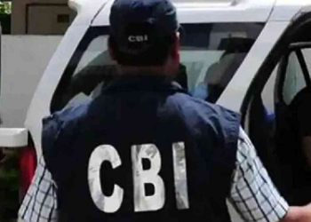 देहरादून में सीबीआई की ताबड़तोड़ छापेमारी, यहां दस्तावेज खंगाल रही टीम..