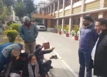 अस्सी गंगा घाटी के ग्रामीणों का जिला मुख्यालय पर आज धरना खत्म..