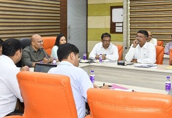 रंजीत सिन्हा ने डी.एम.एम.सी. सभागार में जिलाधिकारियों के साथ की वीडियो कॉन्फ्रेंसिंग बैठक..