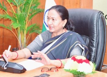 राधा रतूड़ी ने दिए अधिकारियों को अन्तर्विभागीय समन्वय पर विशेष ध्यान देने के निर्देश..