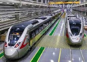 पीएम मोदी ने गाजियाबाद में रैपिड रेल को हरी झंडी दिखाकर किया रवाना..