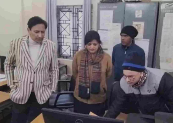 कुमाऊं कमिश्नर ने की GST ऑफिस में छापेमारी..