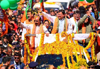 मुख्यमंत्री पुष्कर सिंह धामी ने हरिद्वार में रोड शो किया, बड़ी संख्या में शामिल हुई मातृशक्ति..