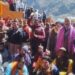 बद्रीनाथ धाम में VIP व्यवस्था खत्म, SDM ने की घोषणा, आज प्रदर्शन पर बैठे थे तीर्थ पुरोहित..