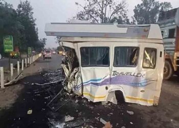 वैष्णो देवी जा रही मिनी बस की ट्रक से टक्कर, 7 लोगों की मौत, 20 से ज्यादा घायल..