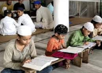 बाल आयोग ने मदरसों और सभी शिक्षण संस्थानों की जांच के दिए आदेश..