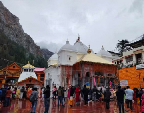 सीजन के दूसरा चरण, 22 दिन में गंगोत्री और यमुनोत्री धाम पहुंचे 1.45 लाख श्रद्धालु