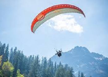 741 युवाओं को पर्यटन विभाग दे रहा पैराग्लाइडिंग का प्रशिक्षण..