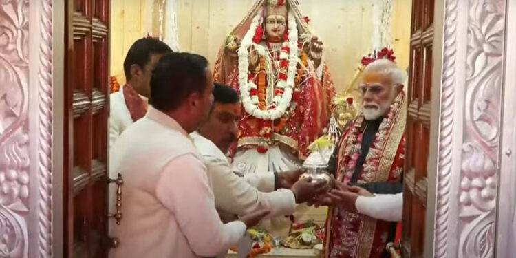 मुखबा में पीएम मोदी के ऐतिहासिक पल, मां गंगा की पूजा से जुड़ा नया रिकॉर्ड