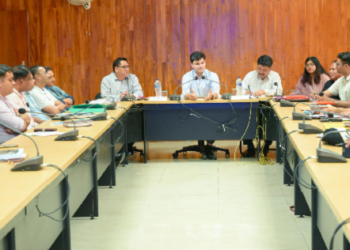 रुद्रप्रयाग डीएम ने विभागीय कार्यों की समीक्षा की, सोलर पैनल रिपोर्ट और खेल मैदान निर्माण पर मांगी विस्तृत जानकारी..