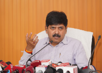 वरिष्ठ IAS मीनाक्षी सुंदरम की पहचान का दुरुपयोग, साइबर ठगों के खिलाफ जांच शुरू..