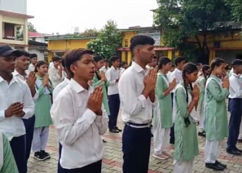 स्कूलों में भगवद गीता पाठ पर बवाल, शिक्षकों ने संविधान का हवाला देकर जताई आपत्ति..