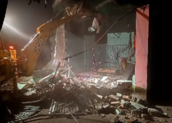 सरकारी जमीन पर अवैध निर्माण हटाया, गदरपुर में सुरक्षा-व्यवस्था सख्त..