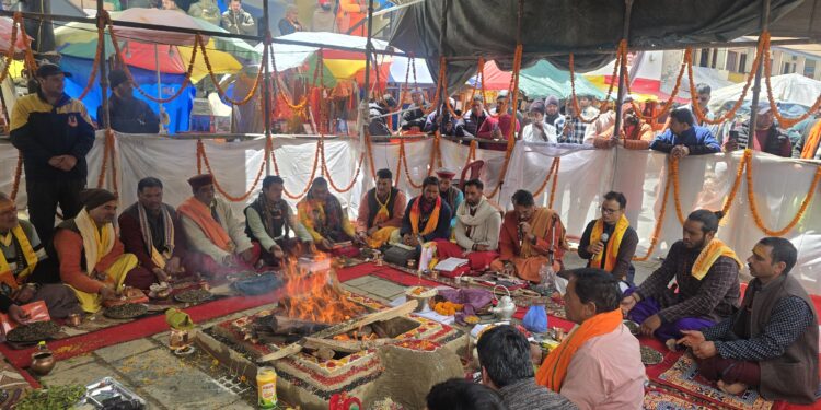 केदारनाथ धाम में गूंजे वैदिक मंत्र, भगवान भैरवनाथ के पूजन के साथ संपन्न हुआ यज्ञ..