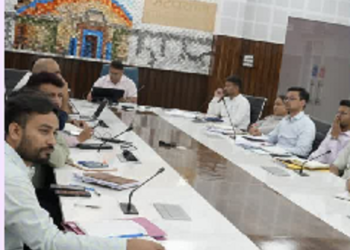 केदारनाथ समेत चारधाम मार्गों की कैरिंग कैपेसिटी पर चर्चा, मांगे गए सुझाव..