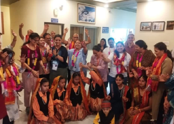 देवभूमि से कैलाश की ओर बढ़े श्रद्धालु, टनकपुर में दूसरे जत्थे का हुआ भव्य अभिनंदन..