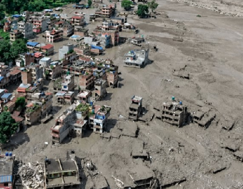 नेपाल-चीन सीमा पर बाढ़ ने मचाई तबाही, 165 की मौत से मचा हड़कंप..
