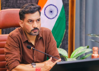 जर्जर भवनों पर अब होगी कार्रवाई, डीएम ने अधिकारियों को दिए सख्त निर्देश..
