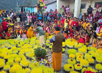 पौराणिक त्रियुगीनारायण मंदिर में हरियाली पर्व की धूम, विष्णु भगवान को अर्पित हुई जौ..
