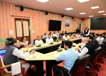 उत्तराखंड की कनेक्टिविटी और पर्यटन ने जीता हरियाणा के युवाओं का दिल, CM धामी से मुलाकात..