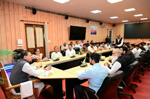 उत्तराखंड की कनेक्टिविटी और पर्यटन ने जीता हरियाणा के युवाओं का दिल, CM धामी से मुलाकात..